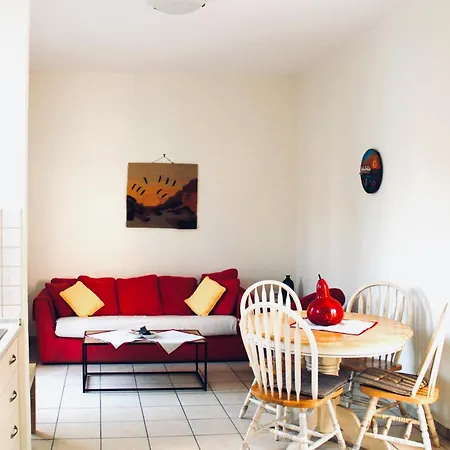 Astyvillas * ليفاذيا أستيبالياس